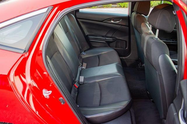 Photo of 2018 Rallye Red Honda Civic