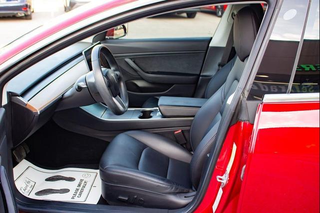 Photo of 2018 Red Multi-Coat Tesla Model 3