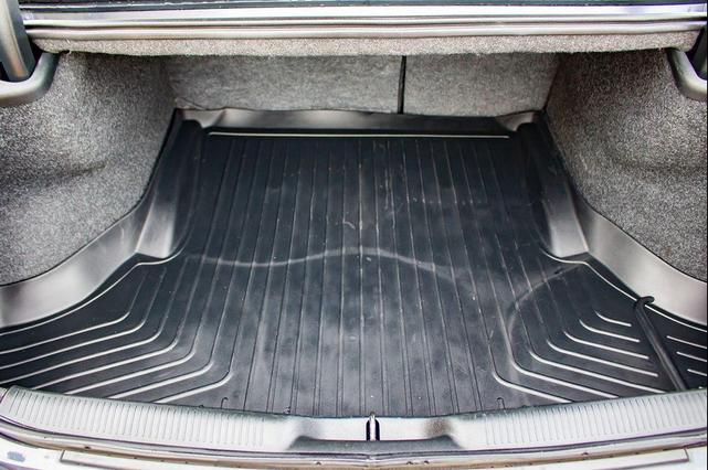 Photo of 2018 Maximum Steel Metallic Clearcoat Dodge Charger