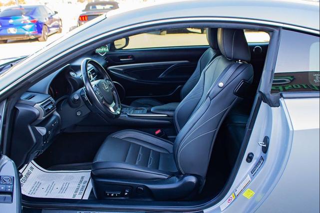 Photo of 2017 Silver Lining Metallic Lexus RC 350