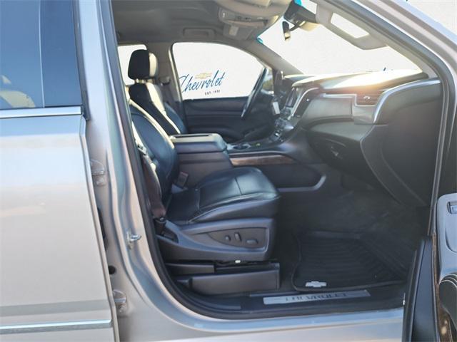 Photo of 2015 Silver Ice Metallic Chevrolet Tahoe