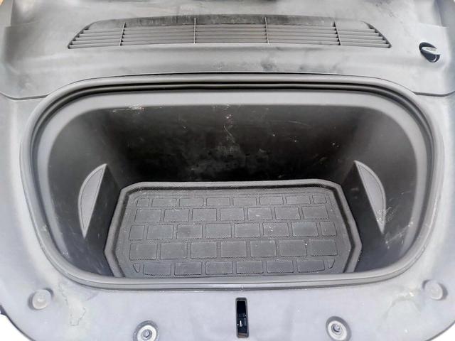 Photo of 2023 White Tesla Model Y