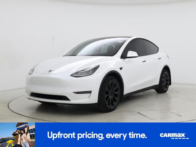 Photo of 2023 White Tesla Model Y
