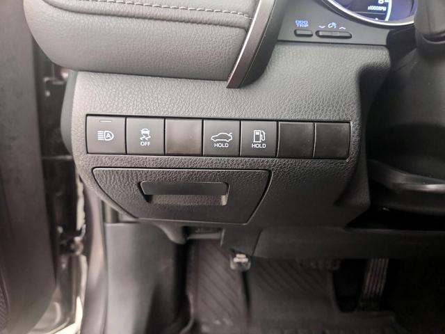 Photo of 2024 Gray Toyota Camry