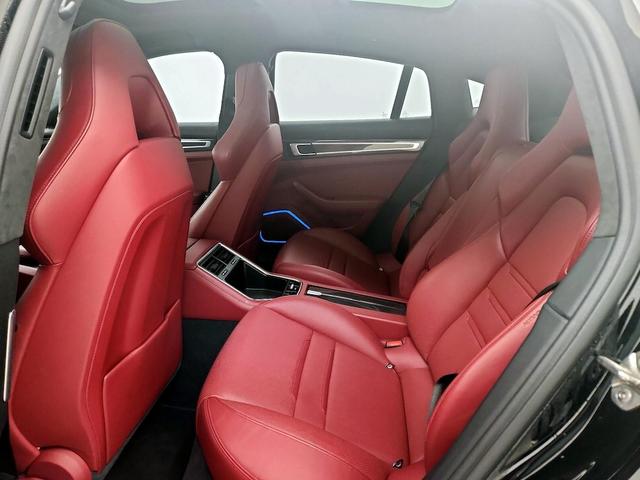 Photo of 2022 Black Porsche Panamera