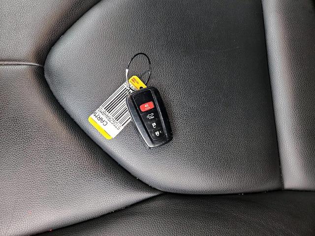 Photo of 2021 Brown Toyota Highlander