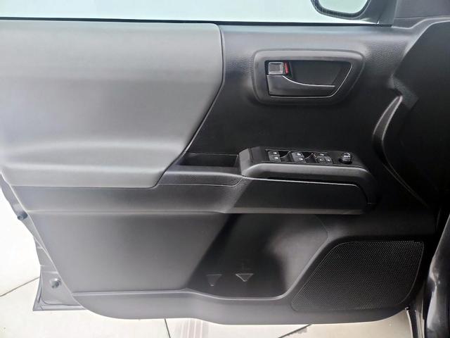 Photo of 2022 Gray Toyota Tacoma