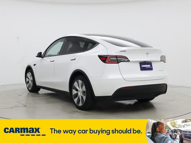 Photo of 2021 White Tesla Model Y