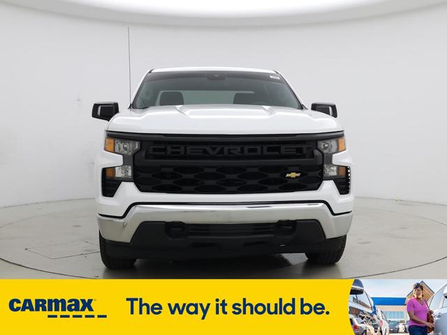 Photo of 2022 White Chevrolet Silverado 1500