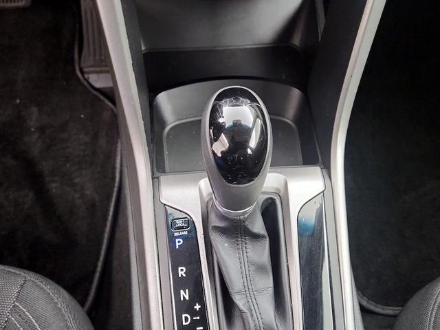 Photo of 2016 Blue Hyundai ELANTRA