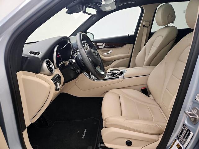 Photo of 2018 Silver Mercedes-Benz GLC 300
