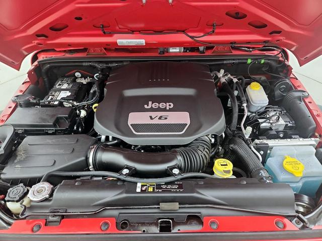 Photo of 2018 Red Jeep Wrangler