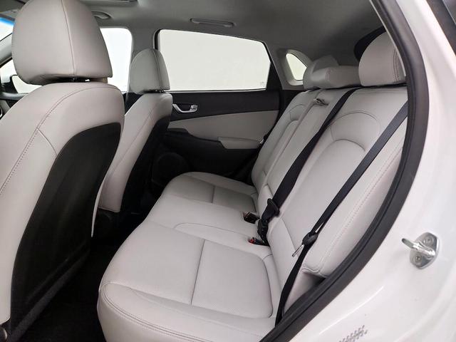 Photo of 2022 White Hyundai KONA