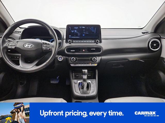 Photo of 2022 White Hyundai KONA