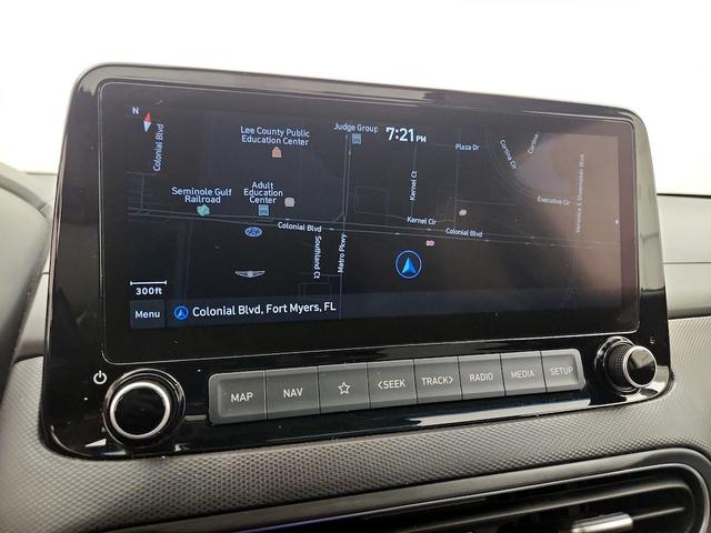 Photo of 2022 White Hyundai KONA