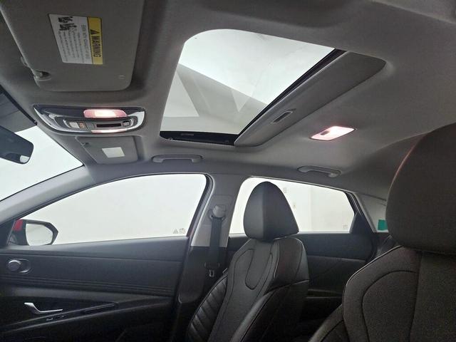 Photo of 2023 Red Hyundai ELANTRA