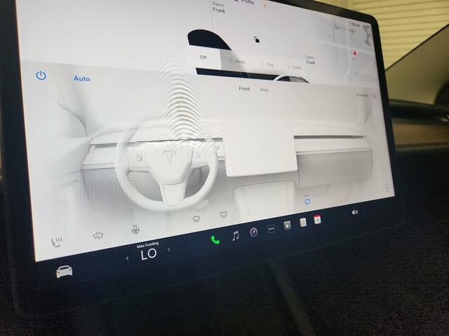 Photo of 2023 Gray Tesla Model 3