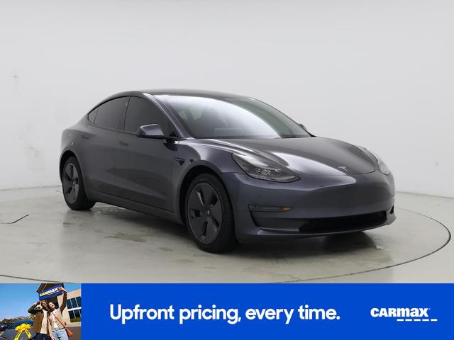 Photo of 2023 Gray Tesla Model 3