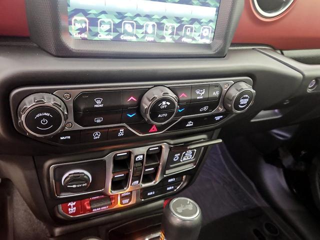 Photo of 2023 Black Jeep Wrangler