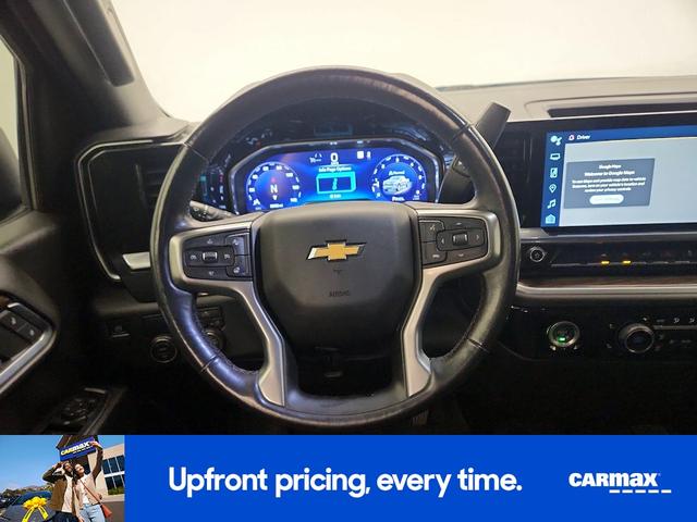 Photo of 2022 Black Chevrolet Silverado 1500