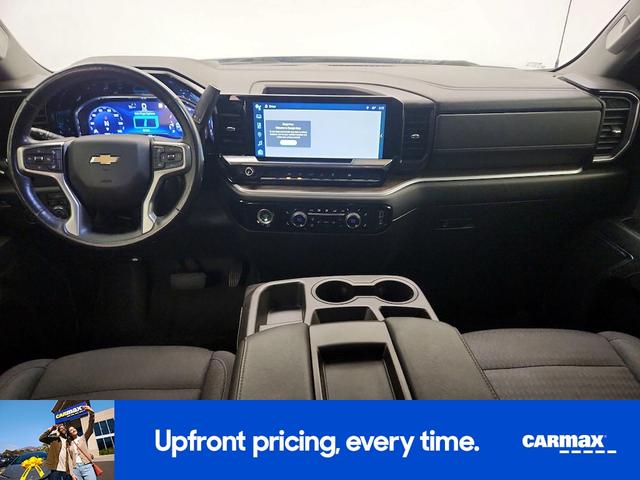 Photo of 2022 Black Chevrolet Silverado 1500
