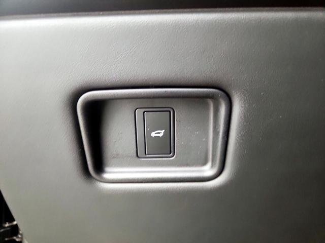 Photo of 2023 Black Land Rover Range Rover