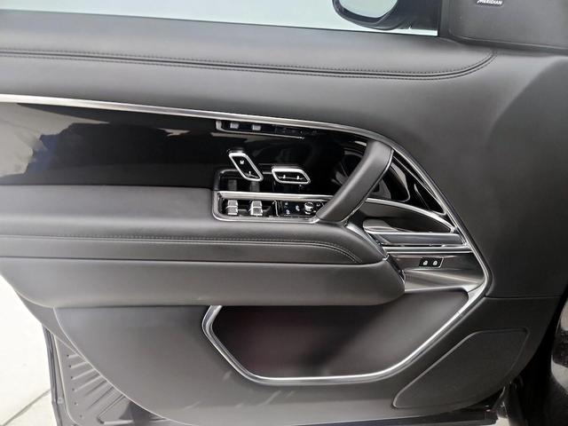 Photo of 2023 Black Land Rover Range Rover