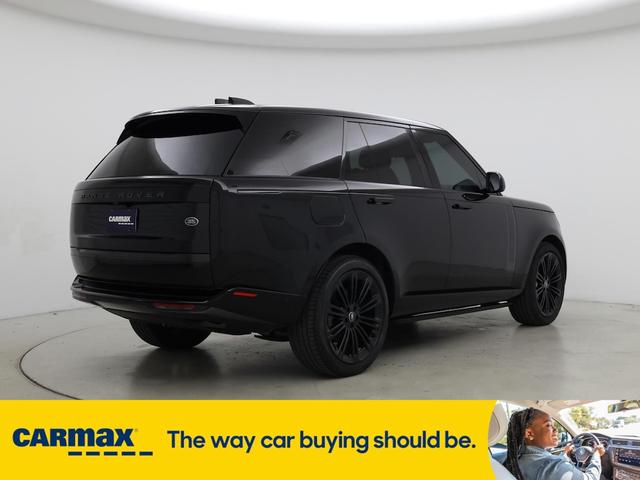Photo of 2023 Black Land Rover Range Rover