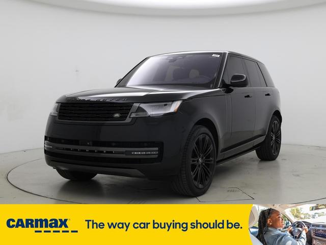 Photo of 2023 Black Land Rover Range Rover