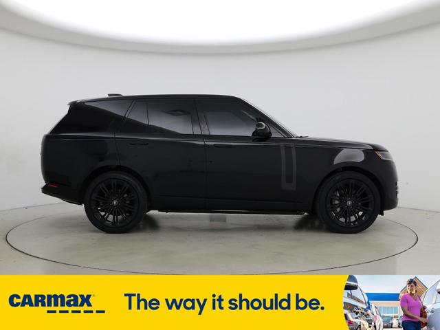 Photo of 2023 Black Land Rover Range Rover
