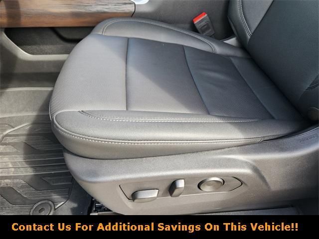 Photo of 2025 Summit White GMC Sierra 2500