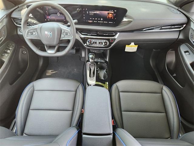 Photo of 2025 Summit White Buick Envista