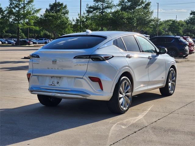Photo of 2024 White Frost Tri-Coat Buick Envista