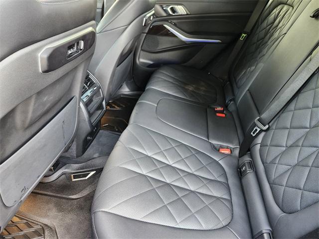 Photo of 2024 Black Sapphire Metallic BMW X5