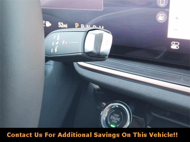 Photo of 2025 White Frost Tri-Coat Buick Envision