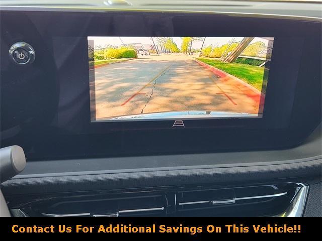Photo of 2025 White Frost Tri-Coat Buick Envista