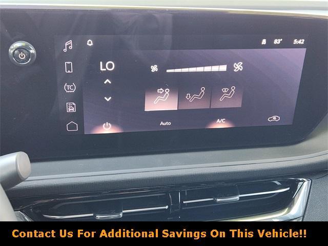 Photo of 2025 White Frost Tri-Coat Buick Envista