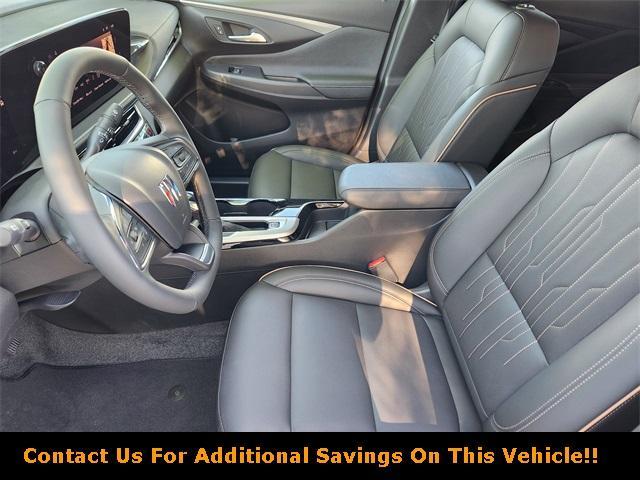 Photo of 2025 White Frost Tri-Coat Buick Envista