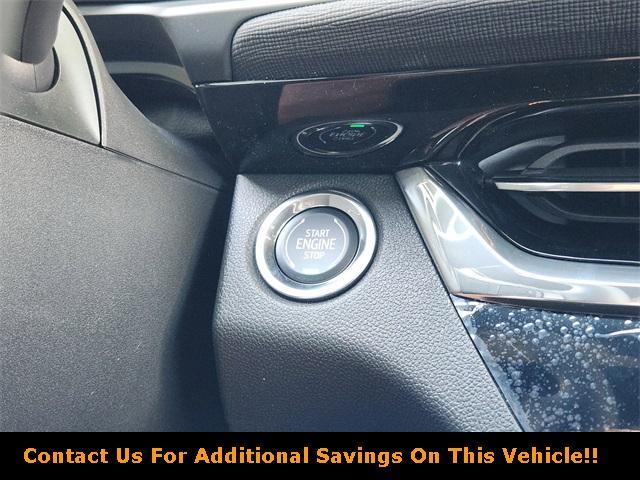 Photo of 2025 White Frost Tri-Coat Buick Envista