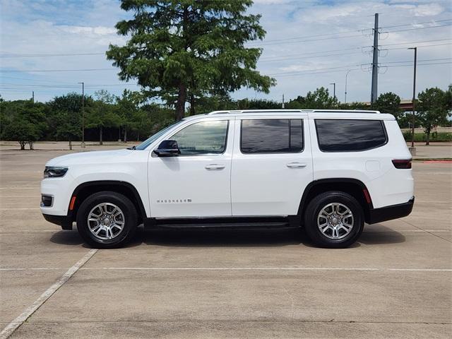 Photo of 2024 Bright White Clearcoat Jeep Wagoneer