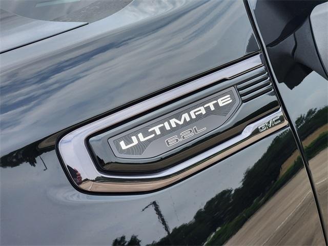 Photo of 2024 Onyx Black GMC Sierra 1500