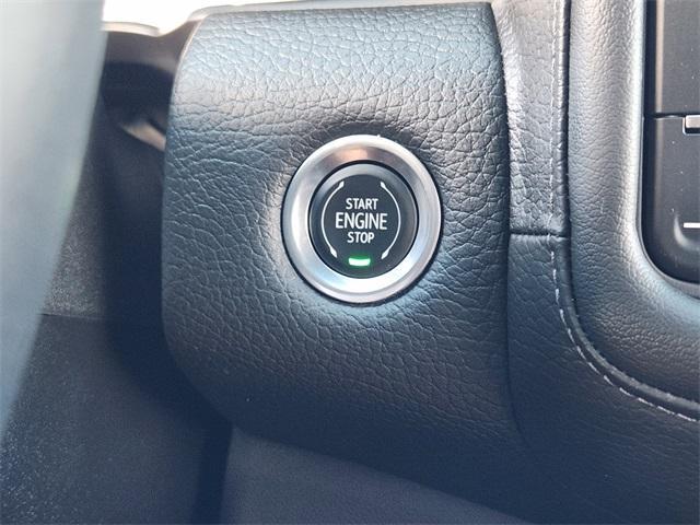 Photo of 2023 White Frost Tri-Coat GMC Yukon