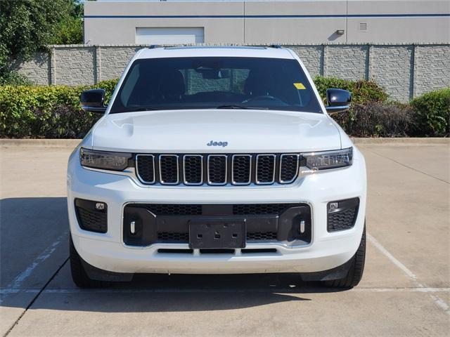 Photo of 2021 Bright White Clearcoat Jeep Grand Cherokee L