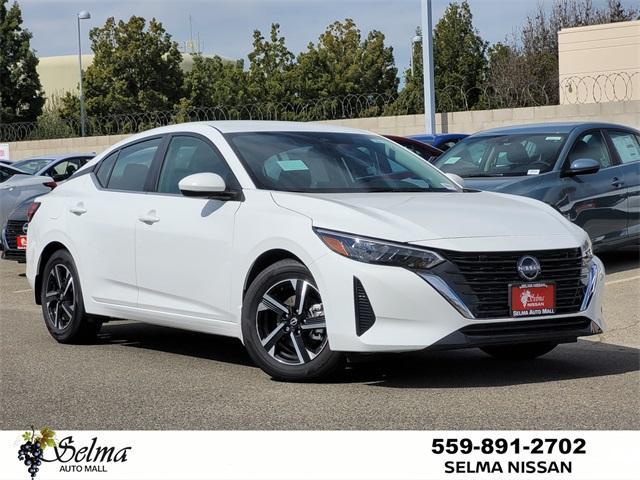 Photo of 2025 Cloud White Nissan Sentra