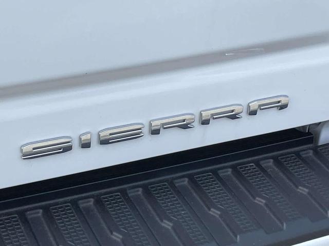 Photo of 2023 Summit White GMC Sierra 2500