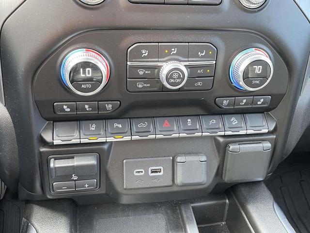 Photo of 2023 Summit White GMC Sierra 2500