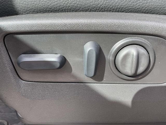 Photo of 2023 Summit White GMC Sierra 2500