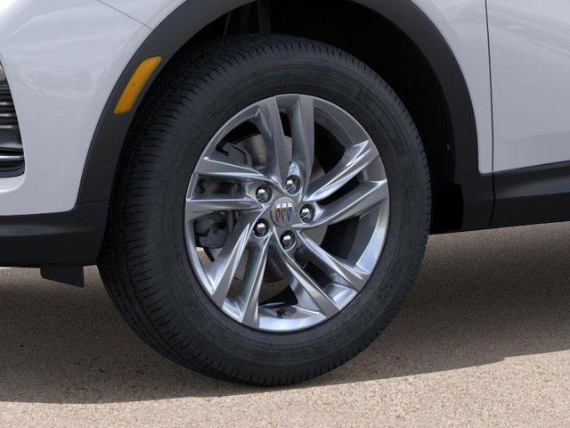 Photo of 2025 Summit White Buick Envista
