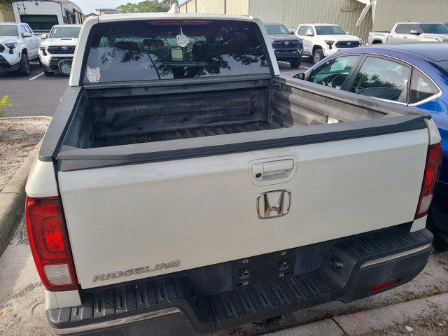 Photo of 2017 White Diamond Pearl Honda Ridgeline