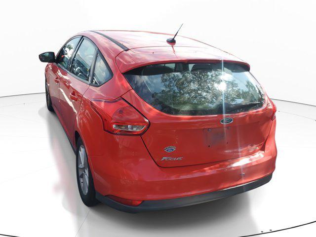 Photo of 2016 Race Red Ford Focus
